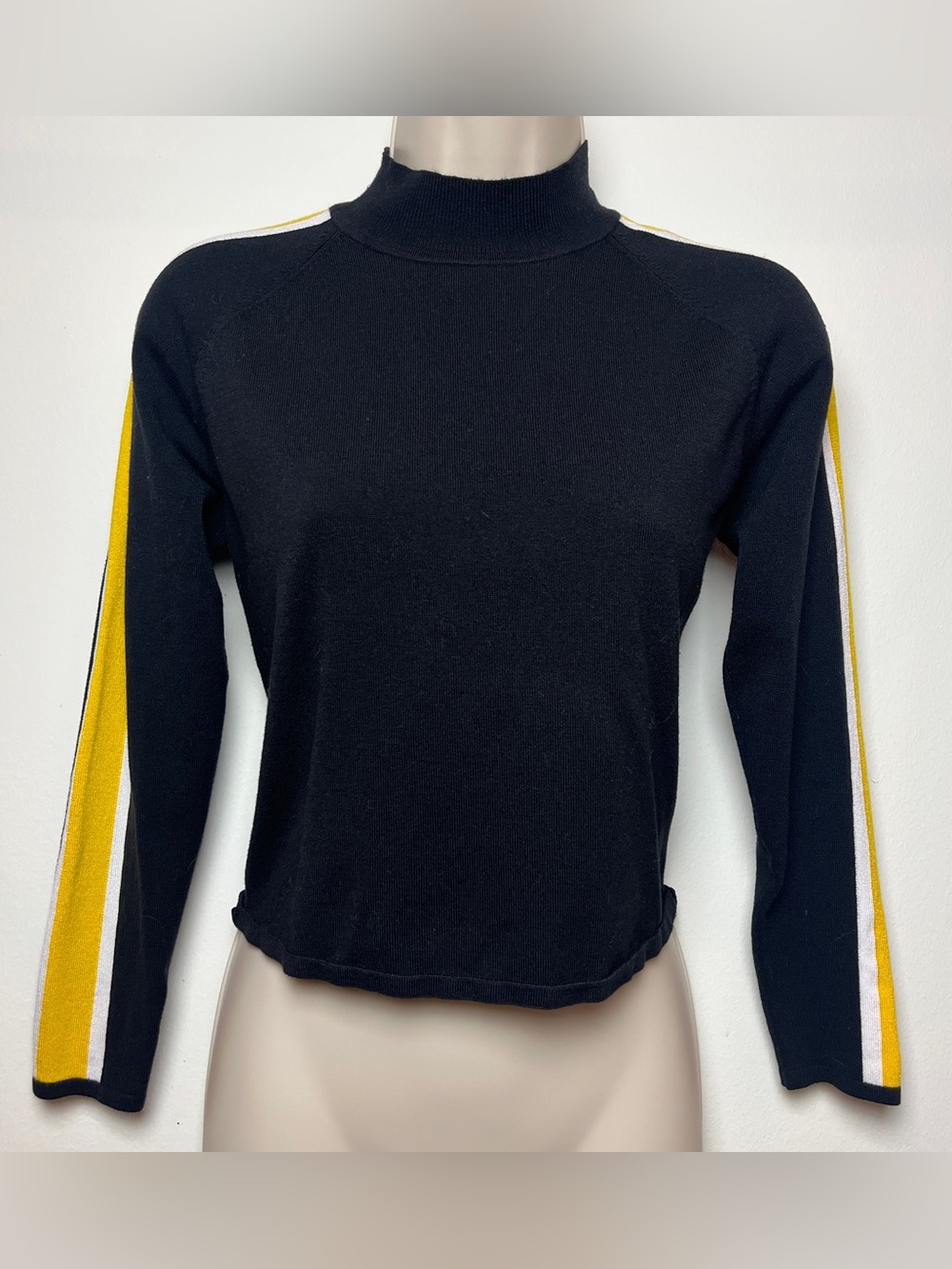 H&M Black Mock Neck Sweater Yellow Stripe Sleeves Streetwear Whimsigoth Medium